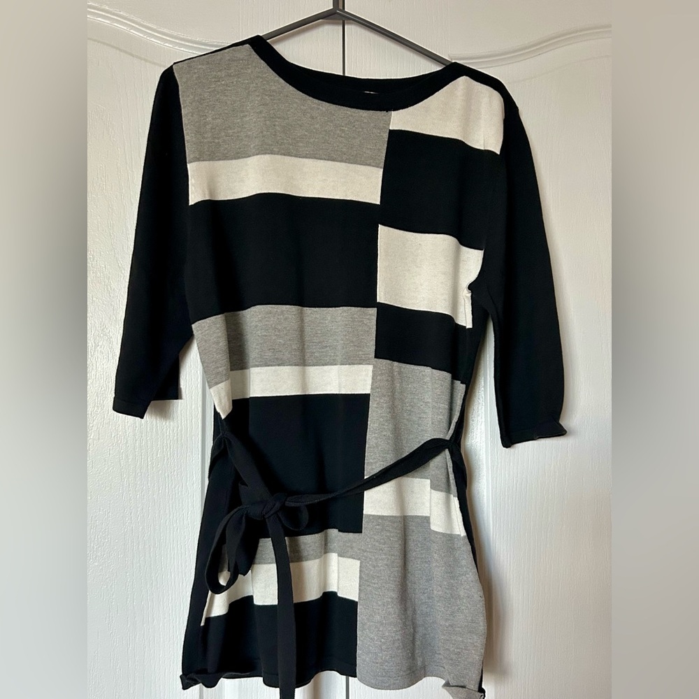 Fred David Color Blocked Black, Grey and White Knit Top Size 16